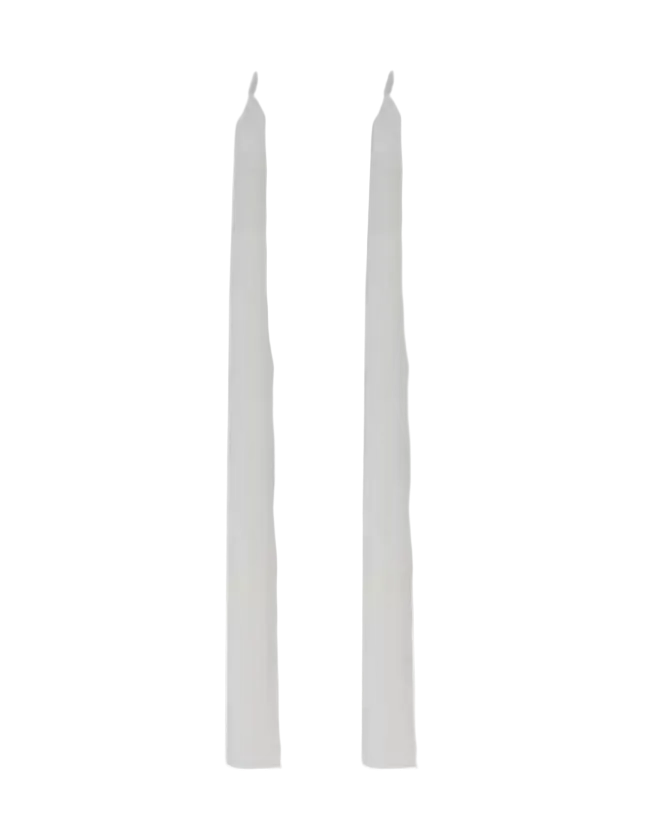White tapered dinner candles